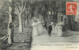 47 - Bon Encontre - La Grande Allée - Procession - Lot Et Garonne - Cpa Animée - Voir Scans - Bon Encontre