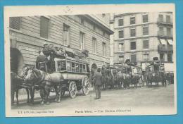 CPA PARIS VECU - Une Station D´omnibus - Pataches - Transporte Público