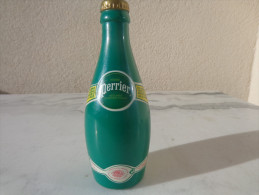 Décapsuleur Publicitaire PERRIER En Forme De Bouteille - Bottle Openers