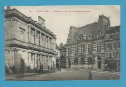 CPA L'Hôtel De Ville Et La Caisse D'Epargne MOULINS 03 - Moulins