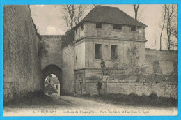 ** CHÂTEAU DE PICQUIGNY (Somme) PORTE DU GARD ET PAVILLON SÉVIGNÉ ** . // ANIMÉE - Picquigny