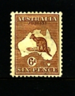 AUSTRALIA - 1923  KANGAROO   6 D. CHESTNUT  3rd  WATERMARK   MINT   SG73 - Ongebruikt