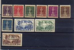 GUINEE LOT DE POSTE NEUF SS CHARNIERE * * COTE 2015 : 17 € - Unused Stamps