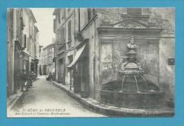 CPA 164 - Rue Carnot Et Fontaine Nostradamus - ST REMY DE PROVENCE 13 - Saint-Remy-de-Provence