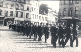 Molenbeek - Carte Photo D'un Enterrement à La Place De La Duchesse / Brasserie "A La Renaissance" - St-Jans-Molenbeek - Molenbeek-St-Jean