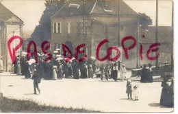 NEUVY SAUTOUR - RUE SAINTE  LA PROCESSION - SUPERBE CARTE PHOTO - Neuvy Sautour