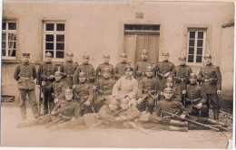 FLOMBORN Kr Alzey Soldaten Rekruten Gruppenporträt Pickelhaube Regiment 38 Original Private Fotokarte Gelaufen 22.3.1915 - Alzey