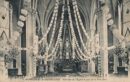 ( CPA 44 )  ST-PHILIBERT-DE-GRAND-LIEU  /  Intérieur De L'Église Le Jour De La Fête-Dieu - Défaut Coin Haut - - Saint-Philbert-de-Grand-Lieu