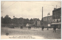 92 - ISSY-LES-MOULINEAUX - Place Voltaire Et Maison De Retraite Des Ménages - Issy Les Moulineaux