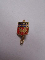 Badge / épinglette Blason Rouen (hauteur Du Blason: 1,4 Cm) - Other & Unclassified