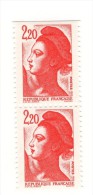 Liberté 2fr20 Rouge Paire De Carnet Dentelée Sur 3 Côtés YT 2427a . Voir Le Scan . Cote Maury N° 2433a : 4 € . - Nuevos