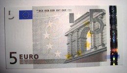 MALTA 5 EURO E009 C1/F0004 UNC - 5 Euro