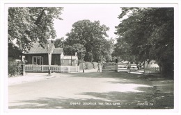 RB 1081 - Judges Real Photo Postcard - The Tollgate Dulwich - South London - London Suburbs