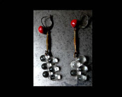 Longues Boucles D'oreille En Cristal Des Années 40 France /Long Dangling French Cristal Earings From The 40's - Earrings