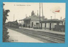 CPA 3 - Chemin De Fer - Arrivée Du Train En Gare LES MUREAUX 78 - Les Mureaux