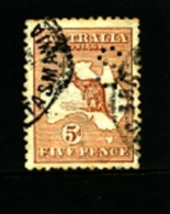 AUSTRALIA - 1913  KANGAROO  5 D.  1st  WATERMARK  PERFORATED SMALL OS  FINE USED  SGO22 - Dienstmarken