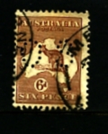 AUSTRALIA - 1923  KANGAROO  6 D. CHESTNUT  3rd  WATERMARK  PERFORATED SMALL OS  FINE USED  SGO76 - Dienstzegels