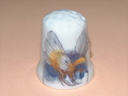 Dé A Coudre En Porcelaine - BOURDON - B16 - Fingerhüte