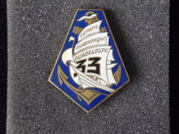 Insignes Militaire "33ème Régiment Infanterie De Marine "ENGINEER REGIMENT " - Navy