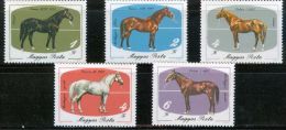 HUNGARY 1985 FAUNA Animals HORSES - Fine Set MNH - Ungebraucht