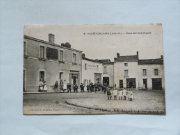 HAUTE GOULAINE      PLACE DERRIERE L'EGLISE - Haute-Goulaine