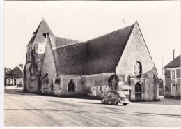 PREAUX - L'Eglise - Une Quatre-chevaux - CPSM GF - Autres & Non Classés