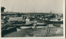 33 - Gujan Mestras : La Jetée - Arrivée Des Bateaux - Gujan-Mestras