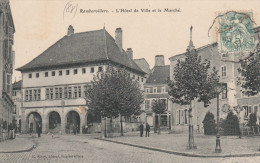 RAMBERVILLIERS    VOSGES 88  CPA  L'HOTEL DE VILLE  ET LE MARCHE - Rambervillers