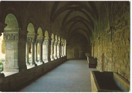 CPM De Elne Et Son Cloître (Pyrenees Orientales) La Galerie Des Sarcophages XIVeme S - Elne