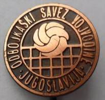 ODBOJKASKI SAVEZ VOJVODINE PINS BADGES C - Pallavolo