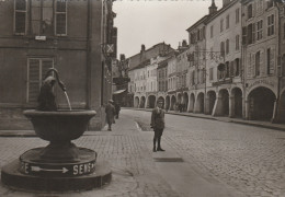 REMIREMONT     VOSGES  88  CPSM LA FONTAINE DU CYGNE - Remiremont