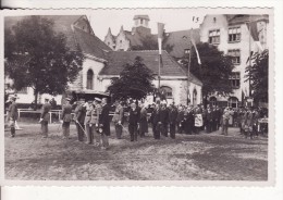 Carte Postale Photo Militaire Français COLMAR (Haut-Rhin) Cour Caserne Walter 12 ème Dragons 25 Juin 1939 - Colmar