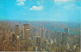 NEW YORK CITY - View Looking Northeast From The Empire State Building - Panoramische Zichten, Meerdere Zichten