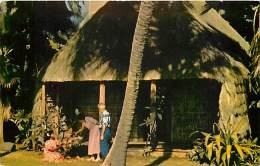 258675-Hawaii, Kailua, Palace Yard In Kona, Ancient Grass Hut, HS Crocker No S-63 - Oahu