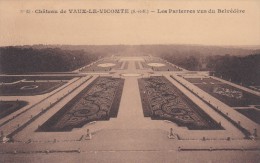 VAUX -  Le - VICOMTE    (  77  )  Château - Les Parterres Vus Du Belvédère - Vaux Le Vicomte