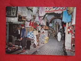 Tunisienne Tunis Souk Des étoffes 1984 Nice Stamp - Tunisia