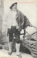 Le Père Lanusse, Doyen Des Guides Des Pyrénées - Environs De Salies-de-Béarn - Carte Nouvelles Galeries, Non Circulée - Mountaineering, Alpinism