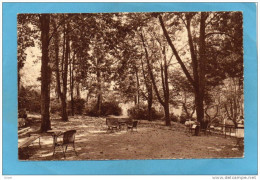 MARSEILLE -Camoins Les Bains - Un Curiste Assis Sous Les Ombrages Du Parc-années 30-40-édition Mougins - Saint Marcel, La Barasse, St Menet