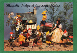 Disney Blanche Neige Et Les Sept Nains (grimm ) Création Poupées Lutece CPM  Année 1970 - Disneyland