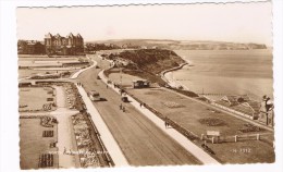 UK2424   WHITBY : North Promenade - Whitby