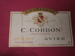 LOT DE 77 ETIQUETTE DE VIN /Champagne /Décollées Ou Neuves Faire Défiler Les 70 Scanns De Cette Vente Et Les Voir ... - Colecciones & Series
