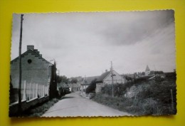 80 - Cpsm  Petit   Format - BRAY-SUR-SOMME - La Rue De CAPPY Et La Gendarmerie - Bray Sur Somme