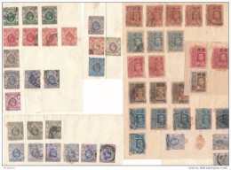 TIMBRES ANCIENS COLLES SUR FEUILLES  HONG-KONG  SIAM - Siam
