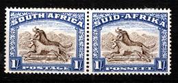 SOUTH AFRICA 1947   1/-    PAIR MH  DENTS At  BOTTOM REINFORCED - Unused Stamps