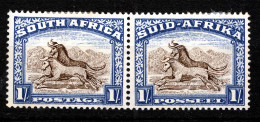 SOUTH AFRICA 1947   1/-    PAIR MH  DENTS At  BOTTOM REINFORCED - Neufs