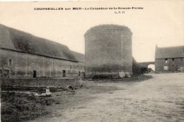 COURSEULLES Sur MER - Le Colombier  De La Grande Ferme - Courseulles-sur-Mer