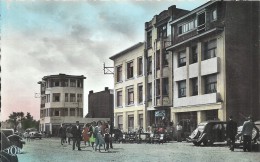 NORD PAS DE CALAIS - 59 - NORD - CPSM PF Couleur - BRAY DUNES - Place De L'Esplanade - Bray-Dunes