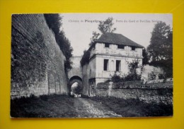 80- PICQUIGNY -   Chateau -  Porte Du GARD Et Pavillon SEVIGNE - Picquigny