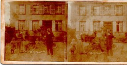 Stereofoto - Familie Mit Kindern Vor Haus - Unbekannt Ca 1880 - Stereoscopes - Side-by-side Viewers