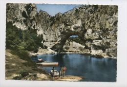 CPM: 07 - LES GORGES DE L'ARDÈCHE AU PONT D'ARC - - Vallon Pont D'Arc